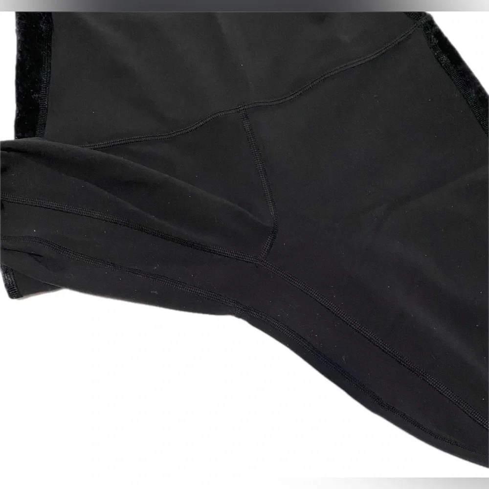 Lululemon Align Super High
Rise Leggings Crushed Velvet black 6 - Picture 8 of 10